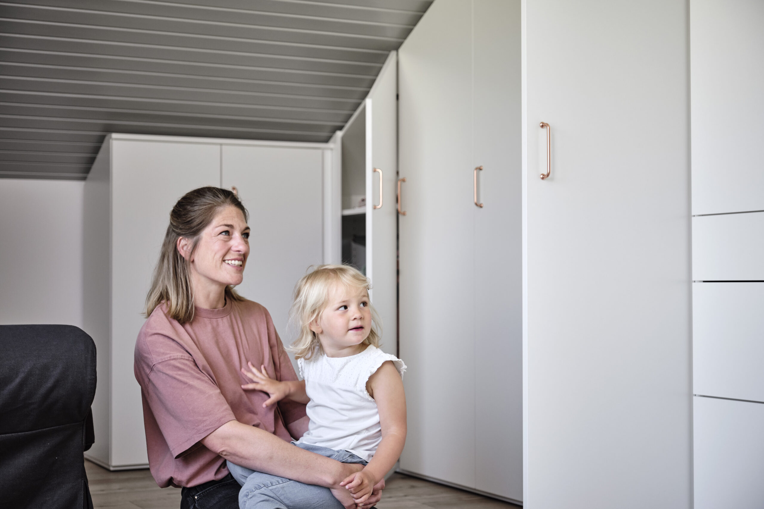 Maßgefertigte Möbel für die Dachschräge