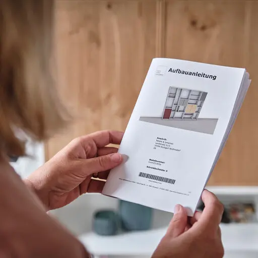 Aufbau eines maßgefertigten Möbels
