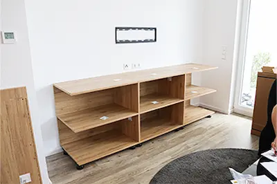 Aufbau DJ Sideboard in Holz-Dekor